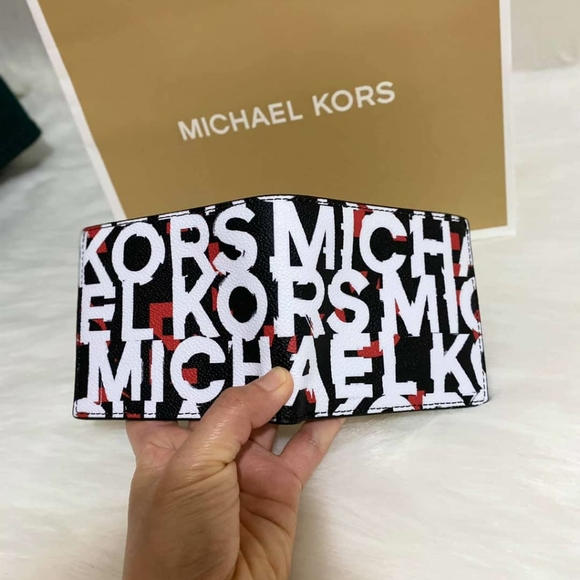 MICHAEL KORS SLIM BILLFOLD WALLET - Picture 3 of 5